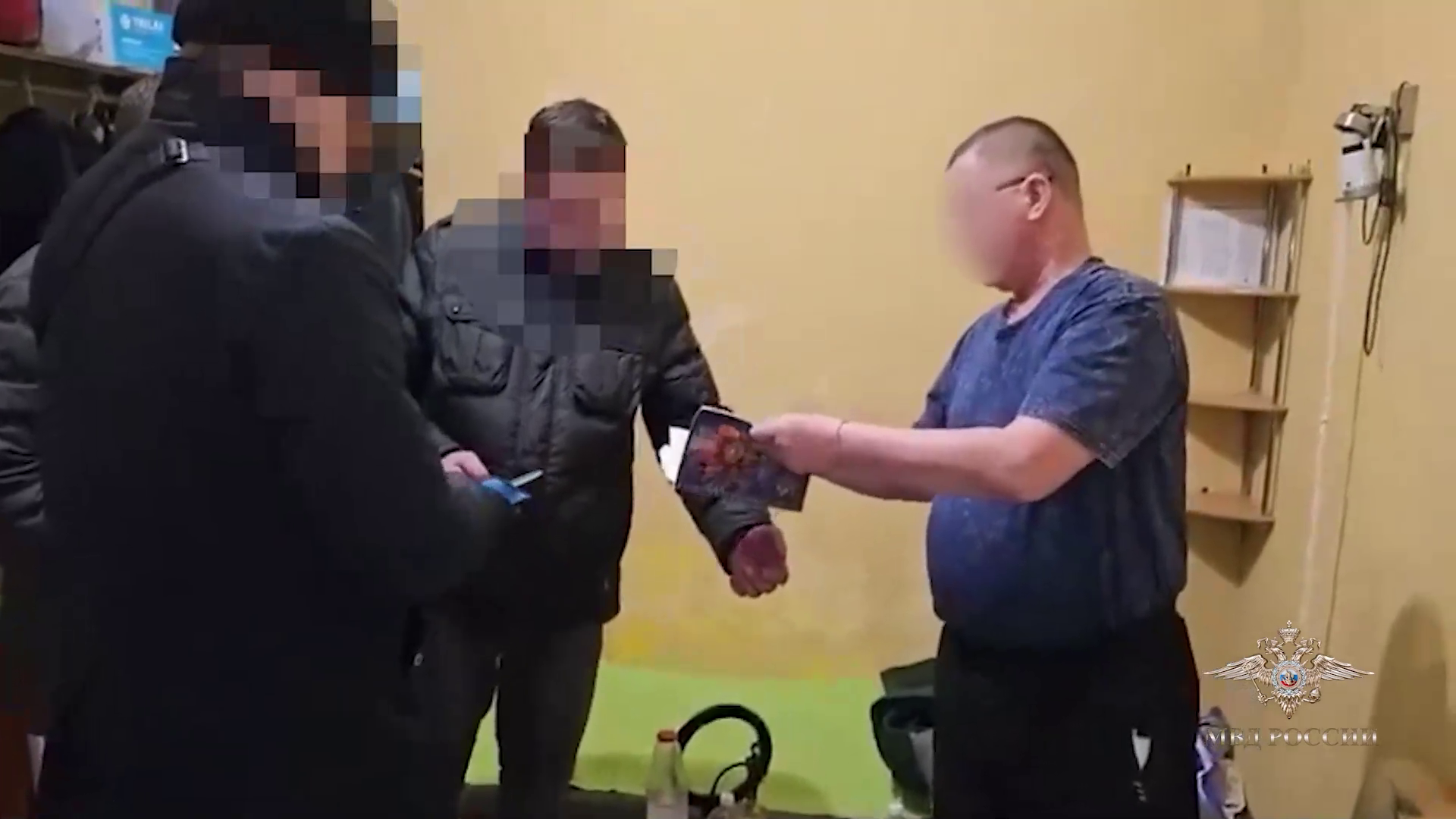 Ирина Волк: Полицейские задержали подозреваемых в организации незаконного пребывания иностранных граждан на территории Российской Федерации