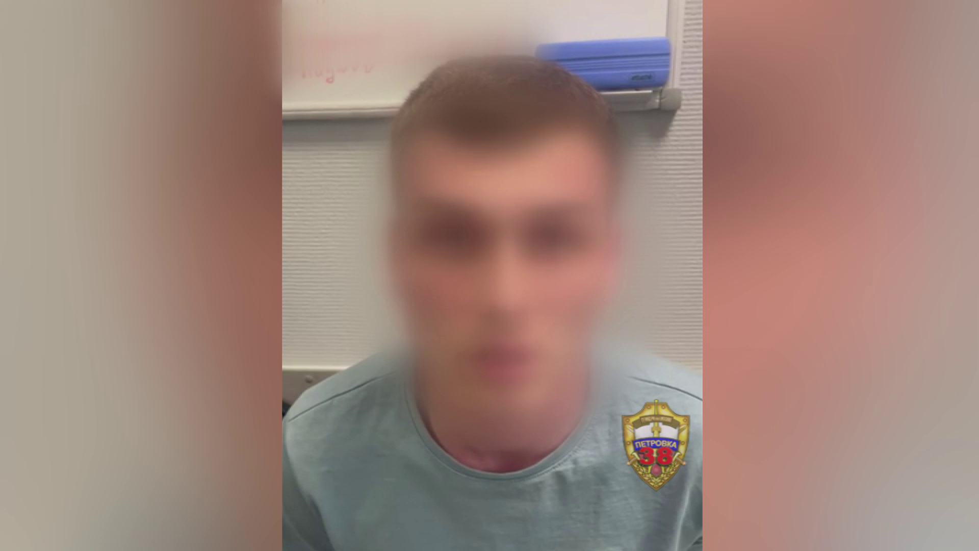 На западе Москвы полицейские по горячим следам раскрыли грабёж с ущербом в 300 тысяч рублей
