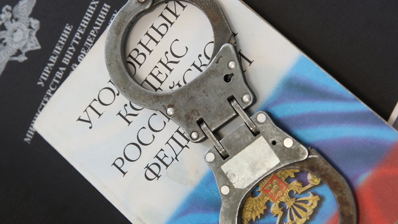 В Тамбове под стражу заключён задержанный полицией за попытку сбыть 1 кг наркотика житель Кузбасса