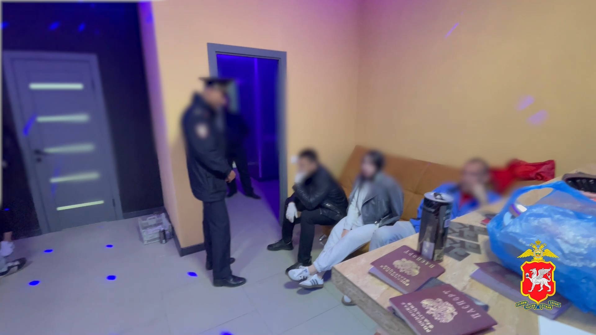 В Евпатории полицейскими выявлен массажный салон, где оказывались интимные услуги