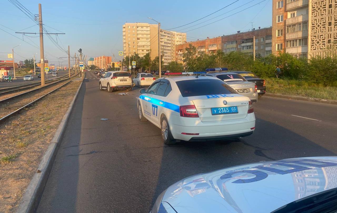 В Улан-Удэ полицейские устанавливают обстоятельства ДТП на улице Ключевской