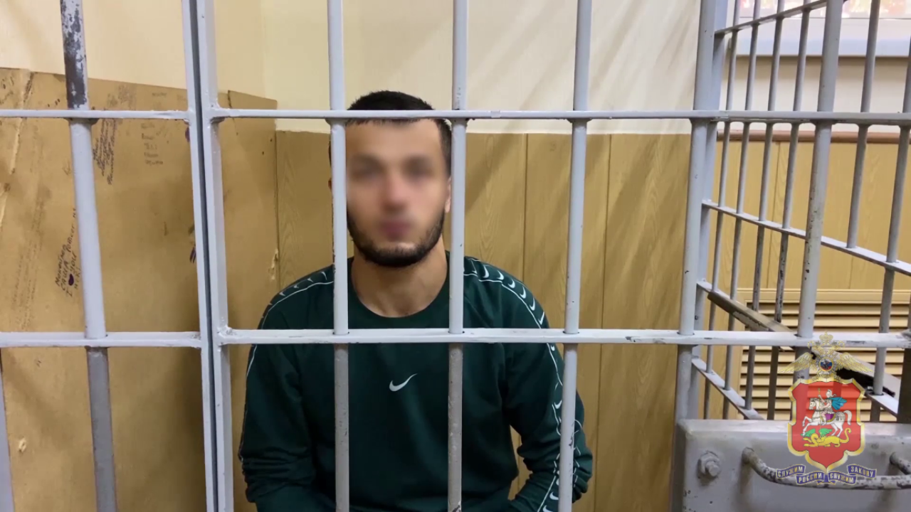 В аэропорту Жуковский полицией Мособласти задержан один из похитителей 46 смартфонов на 5 млн рублей