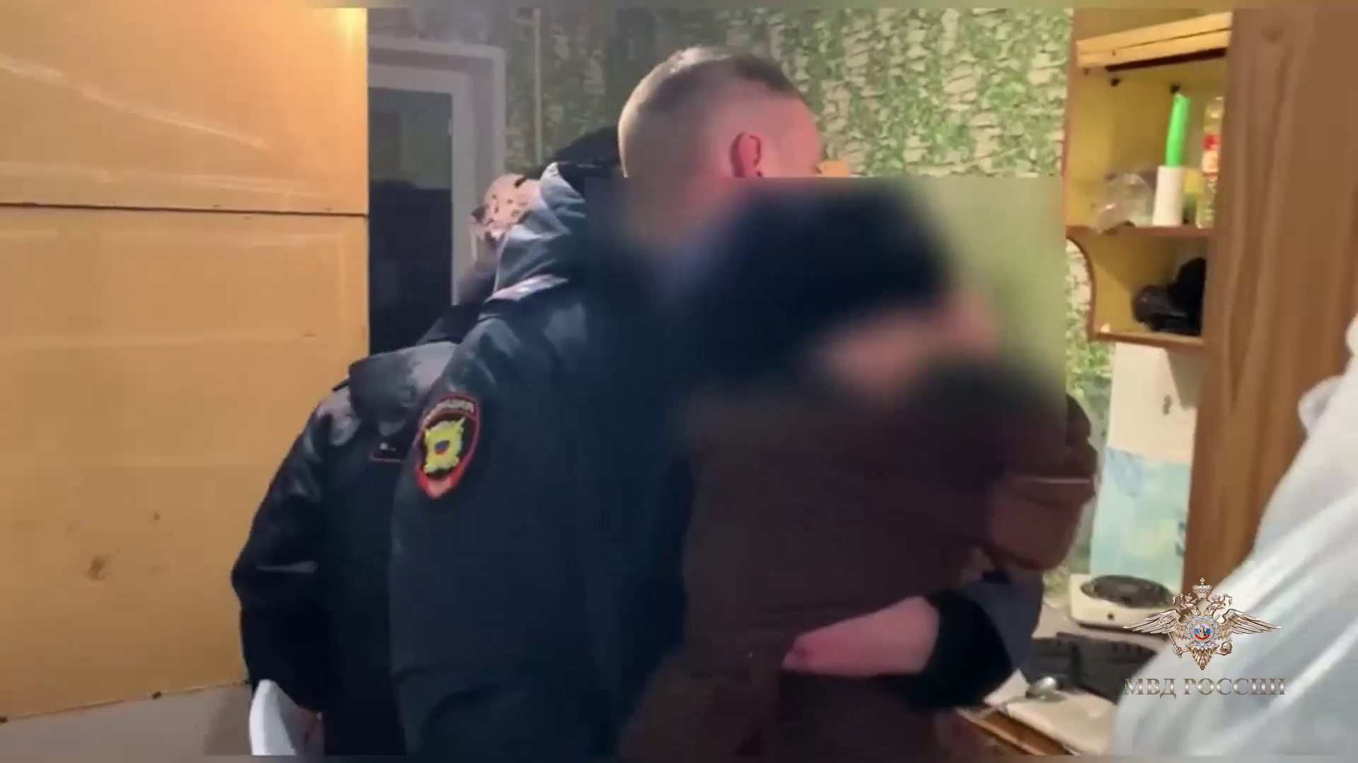 Ирина Волк: Красноярские полицейские спасли трехлетнего ребенка, оставленного в антисанитарных условиях