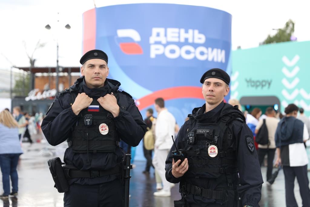 Ирина Волк: Сотрудники полиции обеспечили охрану общественного порядка во время проведения праздничных мероприятий, посвященных Дню России