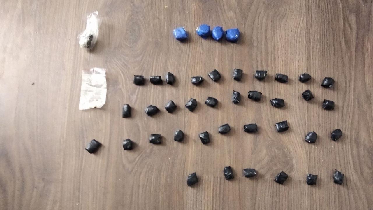 В Вологодской области полицейские задержали подозреваемых в попытке сбыта наркотиков