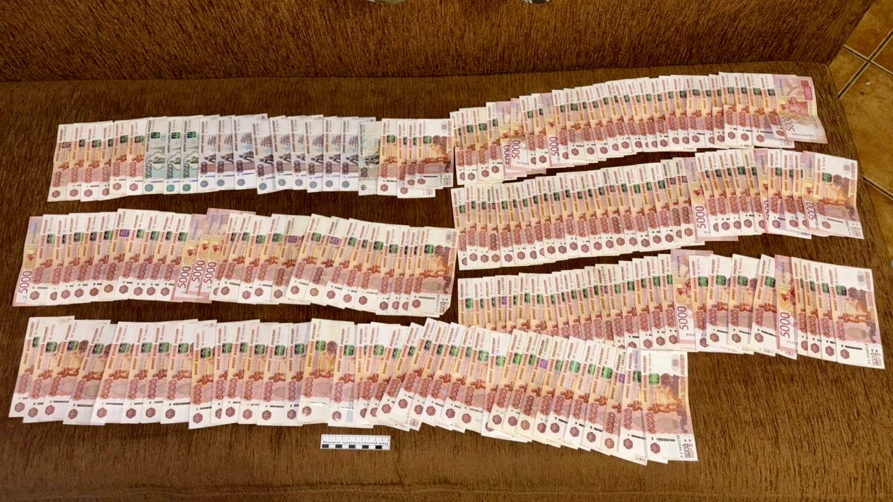 Руководителя участка доставки пенсий полиция Москвы уличила в краже 12 млн рублей из сейфа в офисе