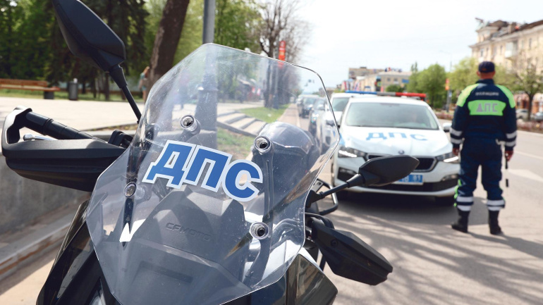 Рыцари в доспехах правопорядка