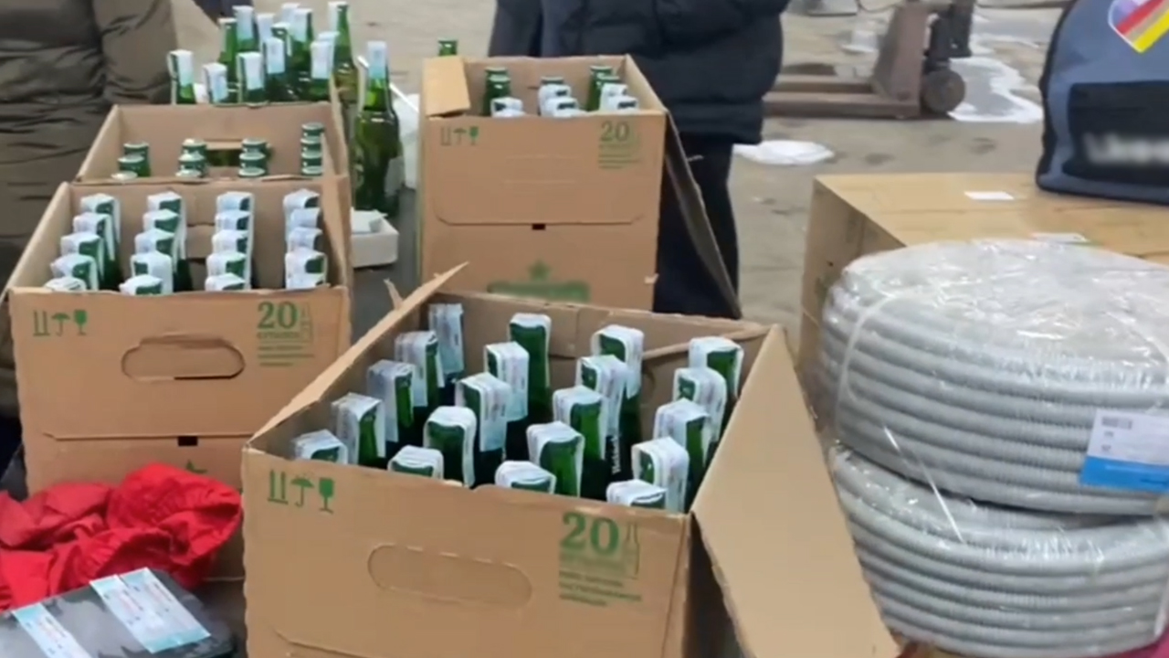 В Пушкине полиция выявила нелегальный склад с партией слабоалкогольных напитков
