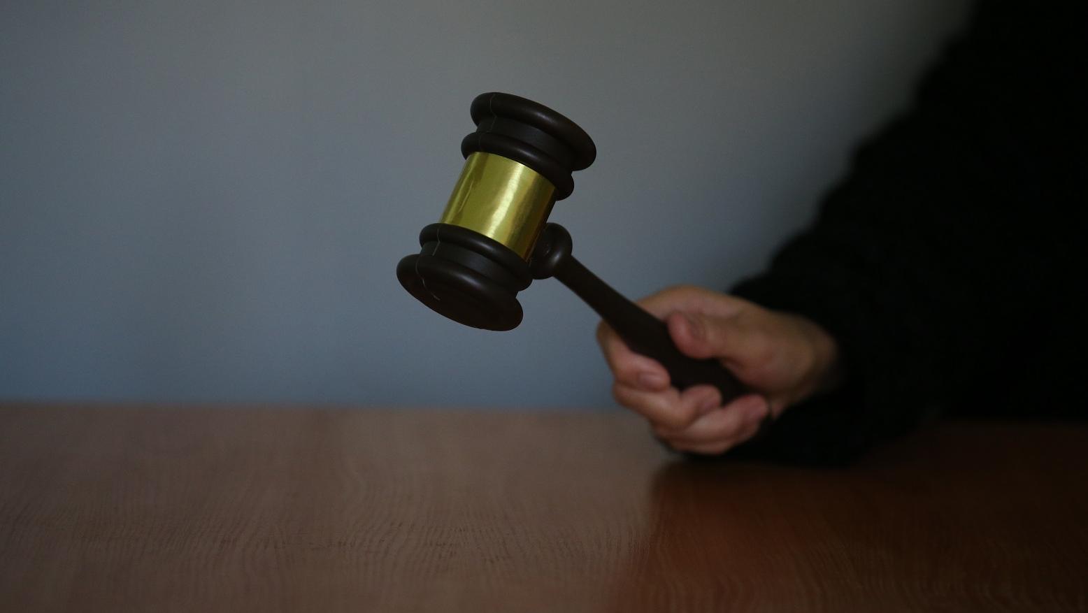В Карачаево-Черкесии оглашён приговор 35-летнему обвиняемому за 32 аферы под видом продажи мебели