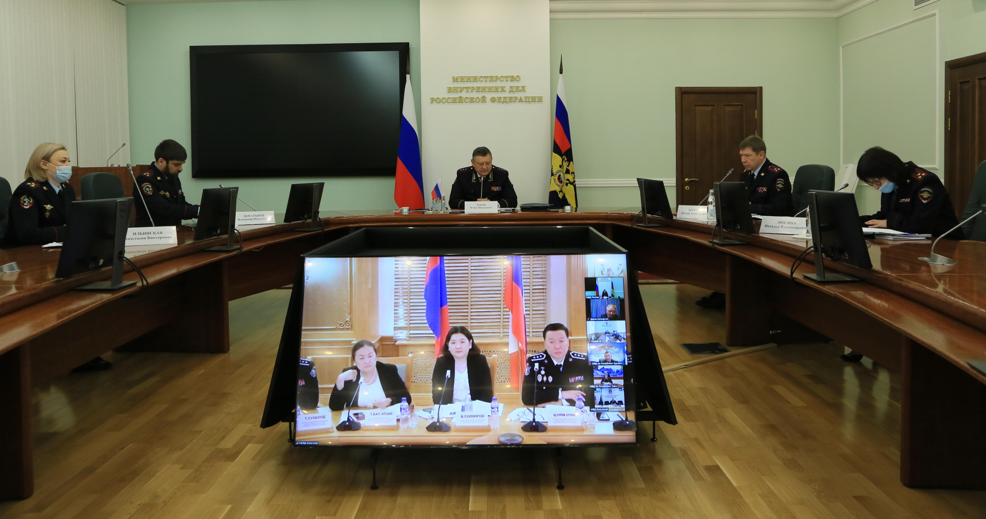 Игорь Зубов и Баярсайхан Солонгоо обсудили российско-монгольское приграничное сотрудничество