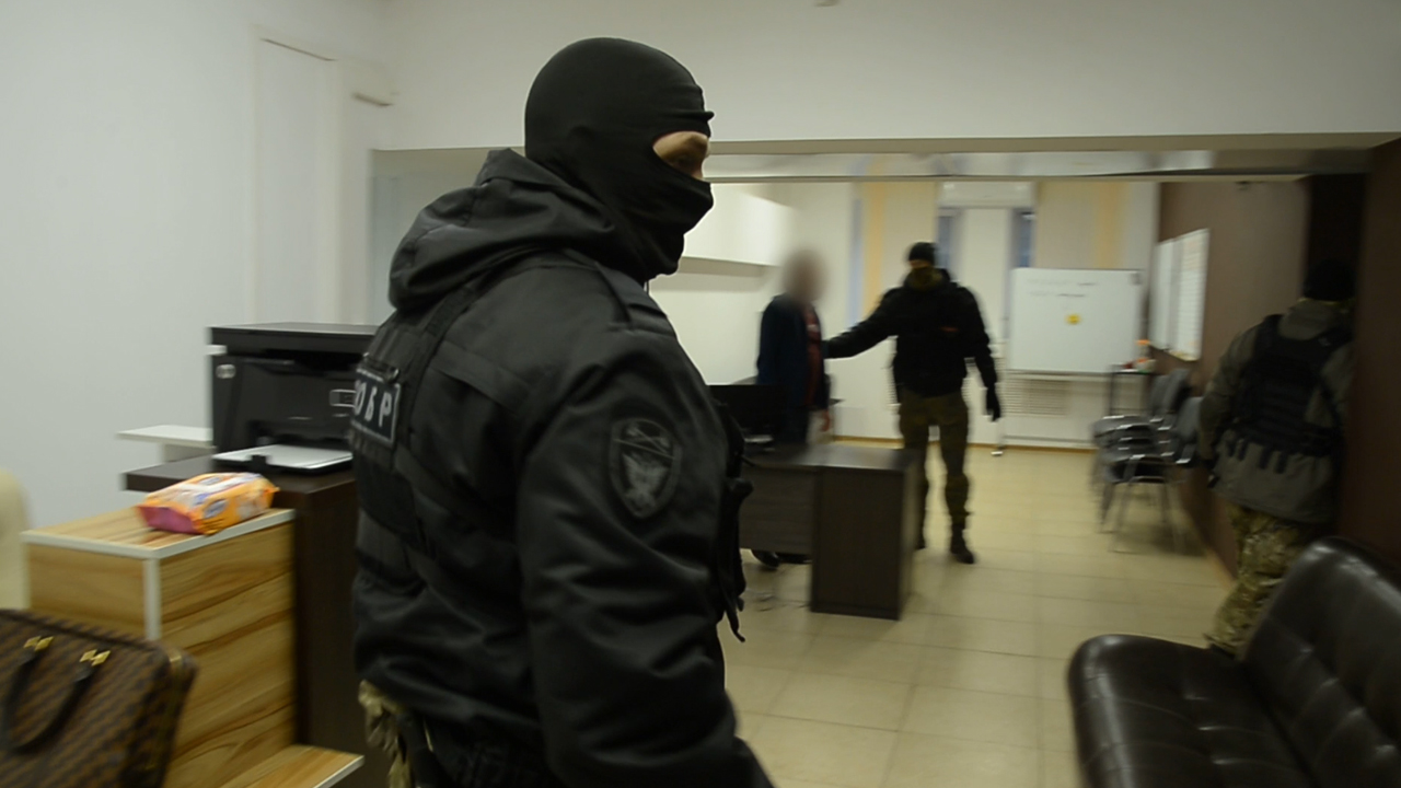 В Перми полицейские пресекли деятельность псевдотрейдеров, обманувших 8 человек