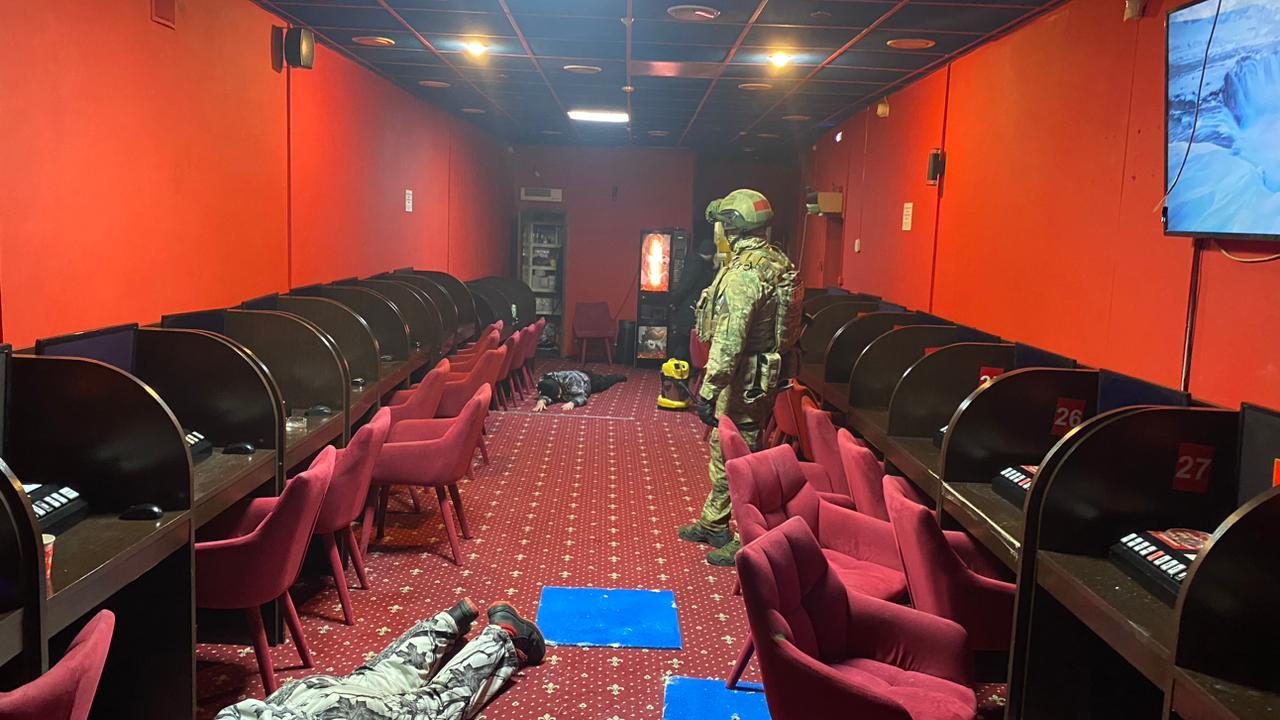 В Воронеже полиция пресекла деятельность игорного клуба, замаскированного под букмекерскую контору
