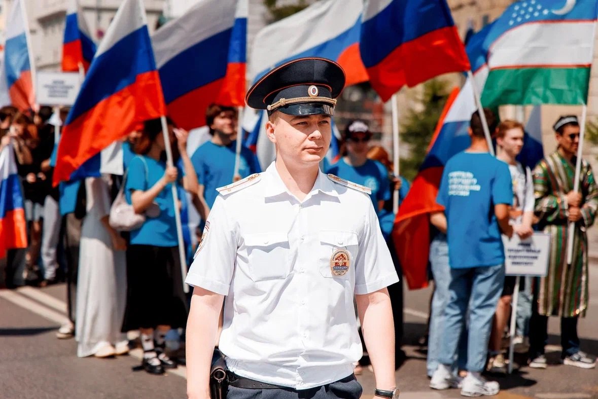 Ирина Волк: Сотрудники полиции обеспечили охрану общественного порядка на посвященных Дню России праздничных мероприятиях