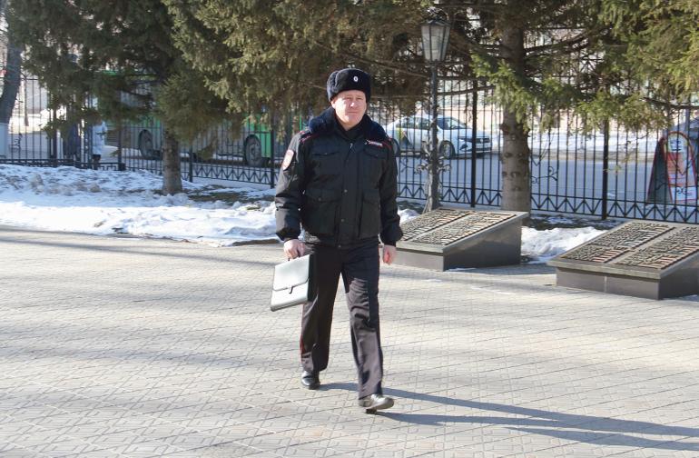 Нашёл в сугробе
