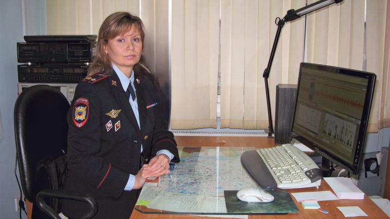 Умеет слушать и слышать