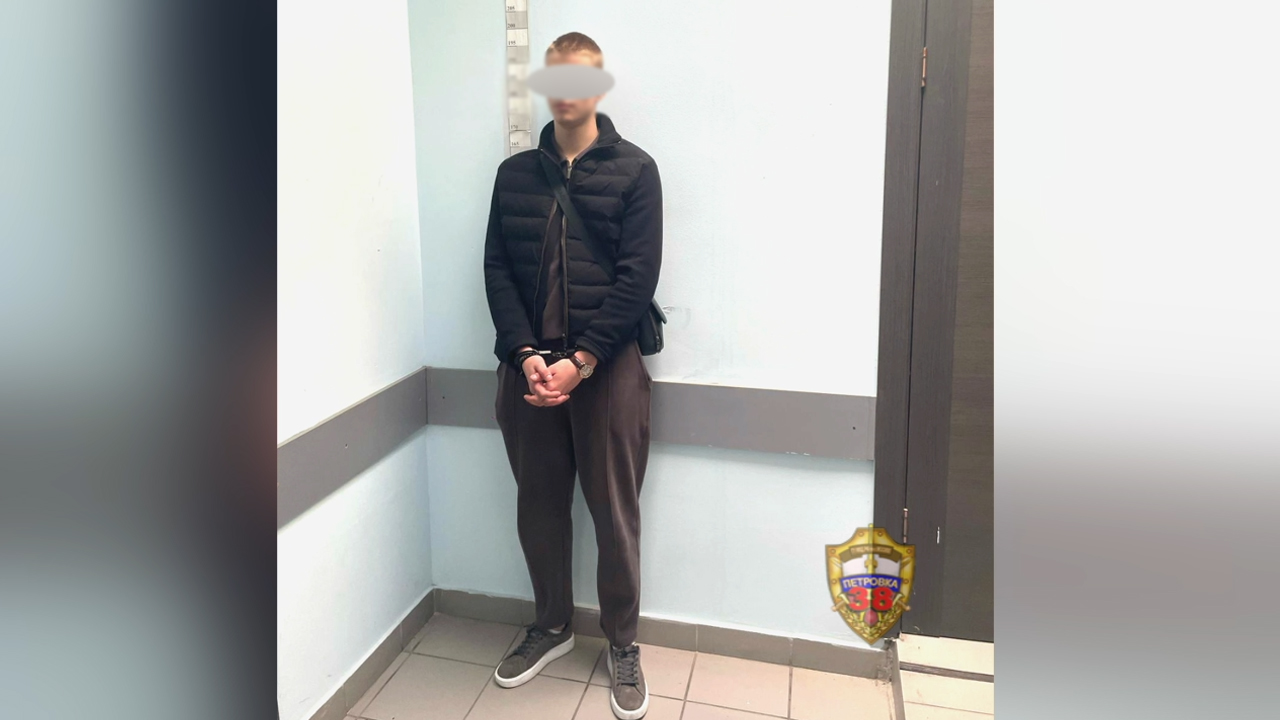Столичными оперативниками задержан курьер мошенников, обманувших пенсионерку на 4 млн рублей