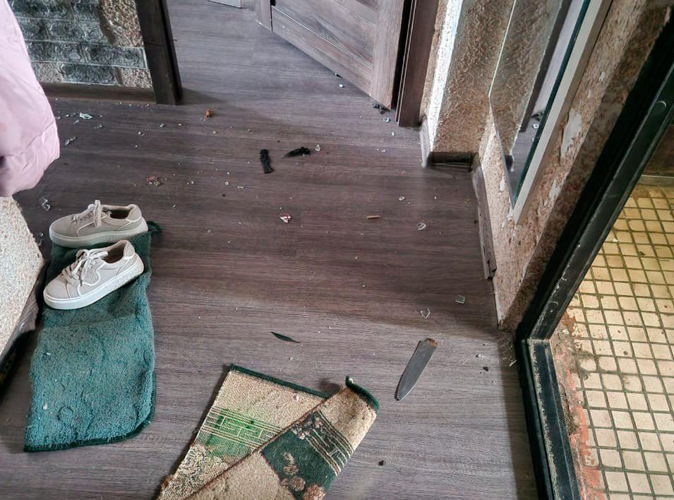 В Калужской области полицейские обезвредили бросавшегося на них с ножами мужчину