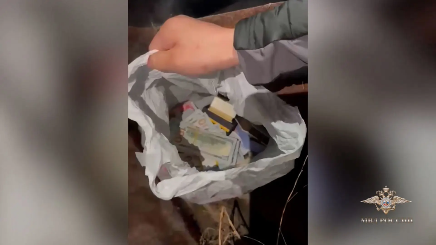 В Якутии задержаны школьник и студент, помогавшие аферистам похитить 6 млн рублей