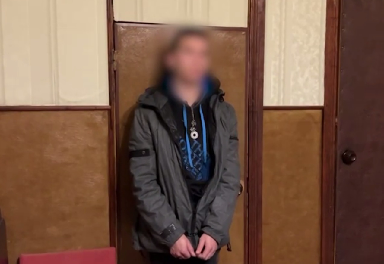 В Крыму полицией задержан подозреваемый в серии мошенничеств в отношении трёх пенсионерок