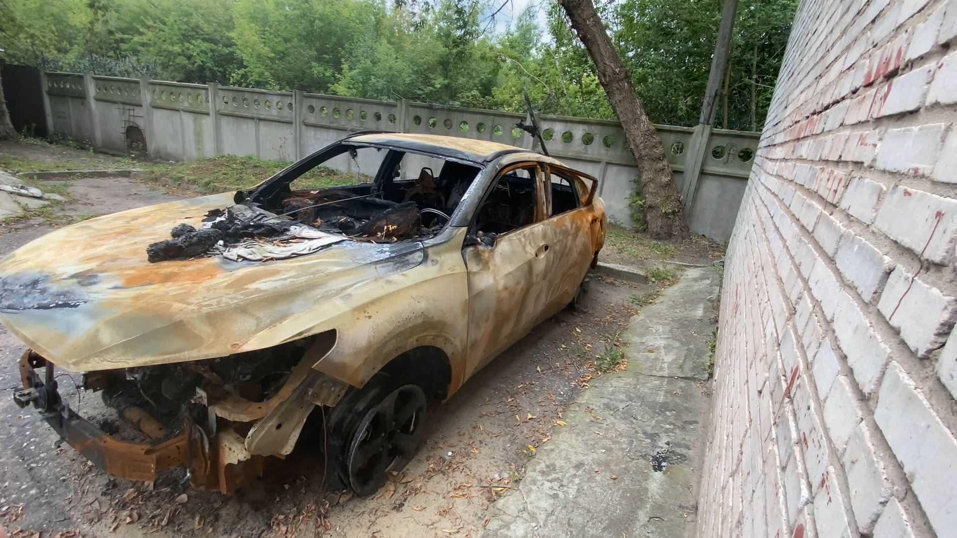 Житель Московской области стал фигурантом уголовных дел за умышленный поджог двух иномарок и гаража