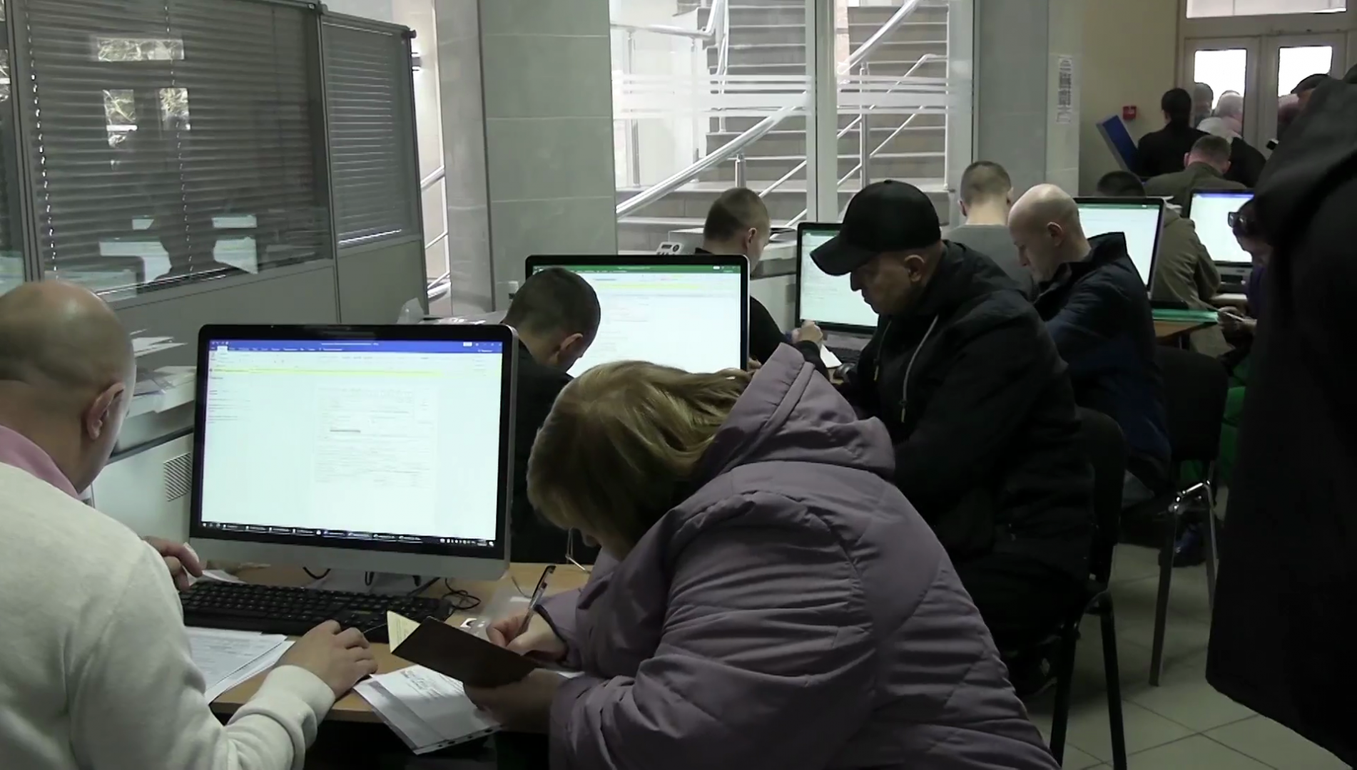 В Донецкой Народной Республике открыты дополнительные пункты приема документов и выдачи российских паспортов
