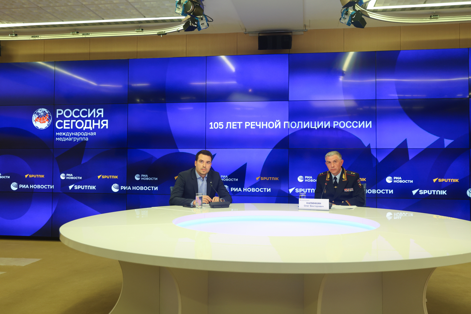 Начальник Главного управления на транспорте МВД России Олег Калинкин рассказал о работе речной полиции России