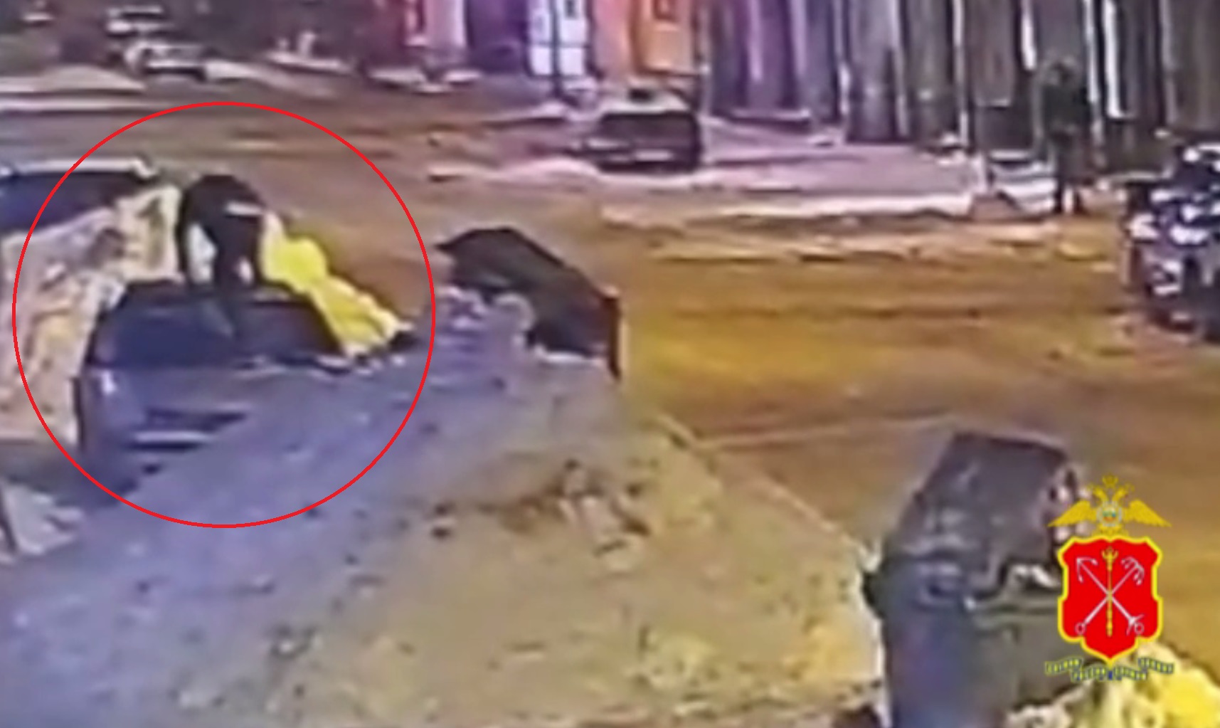Полицией задержан подозреваемый в поджоге автомобиля в Центральном районе Санкт-Петербурга