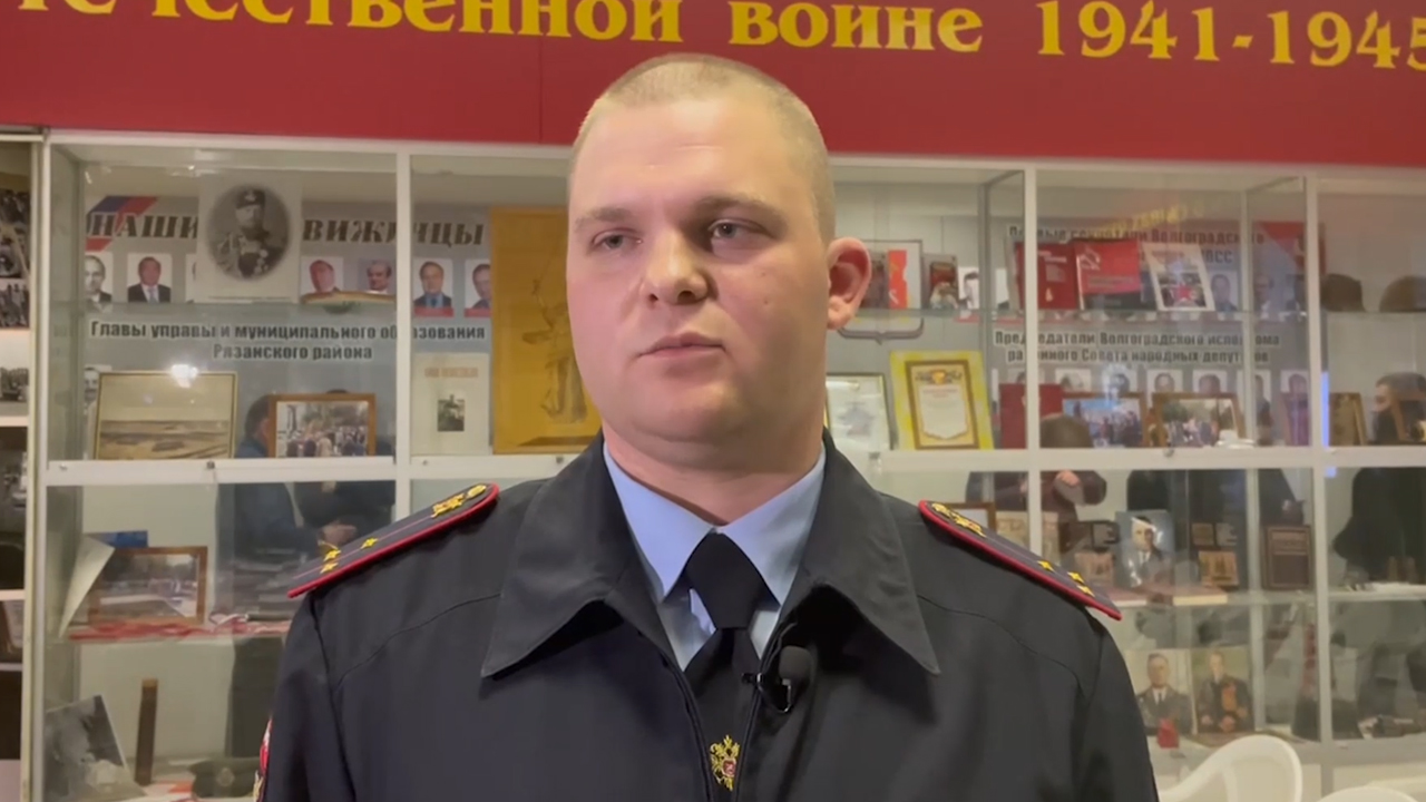Старший лейтенант полиции Георгий Домолаев рассказал, как задержал мужчину, открывшего стрельбу в помещении МФЦ на юго-востоке Москвы