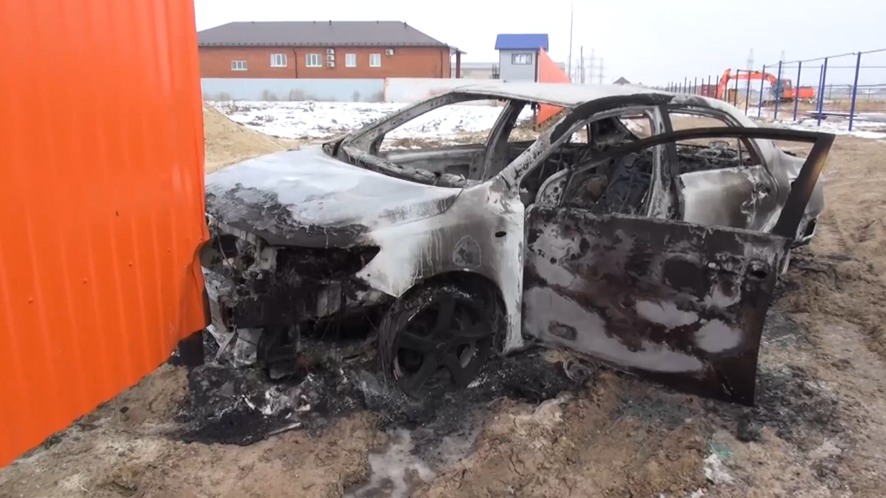 Тюменские полицейские по горячим следам задержали подозреваемого в разбое, угоне и поджоге
