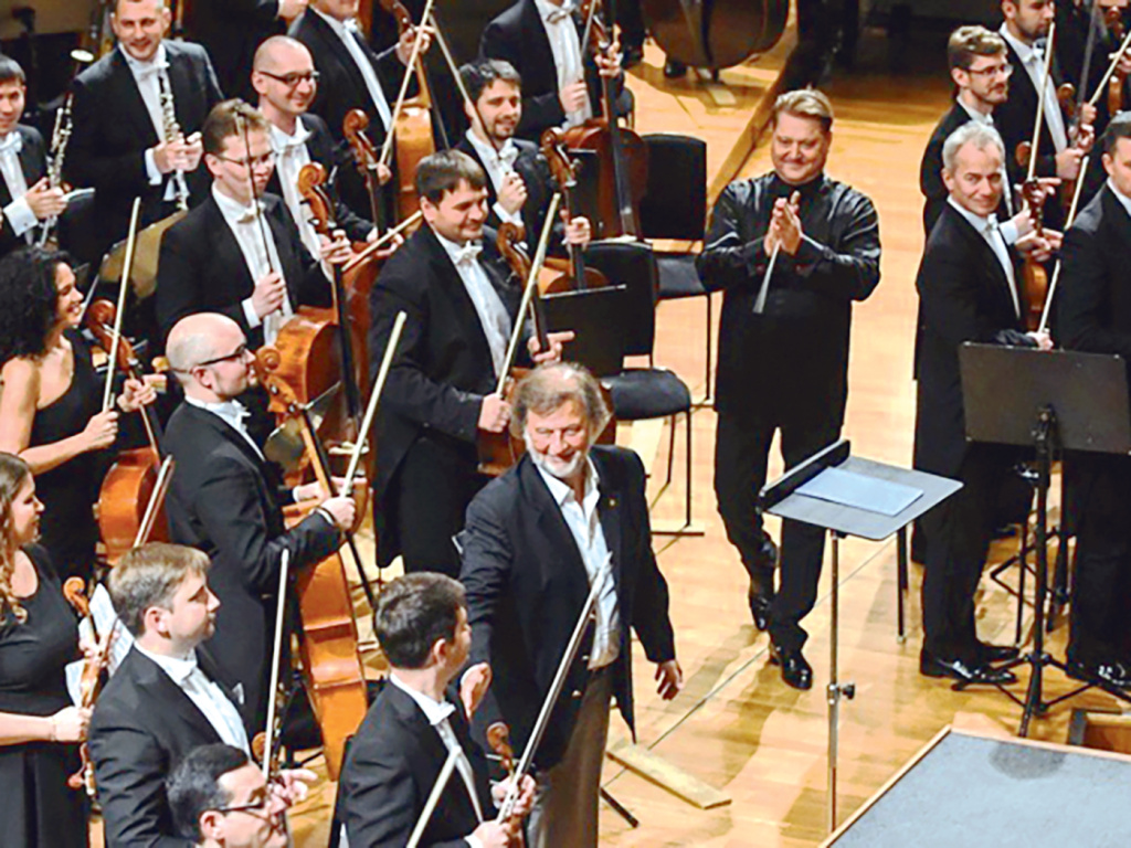 Фото: из личного архива Алексея Рыбникова / Аплодисменты маэстро!