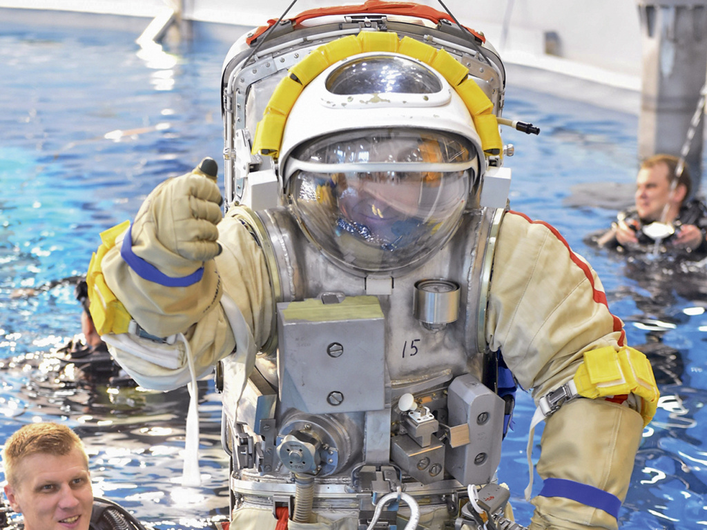 Тренировка по внекорабельной деятельности