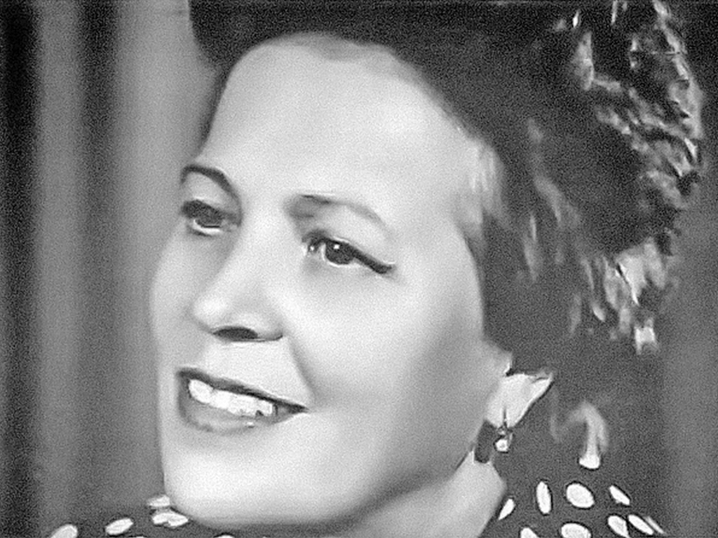 Перебравшись в Геленджик, она вышла замуж и стала Бородкиной