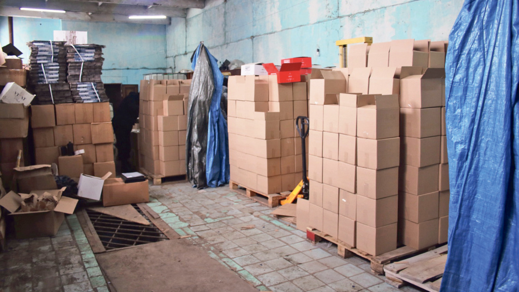 Контрафакт производили в антисанитарных условиях