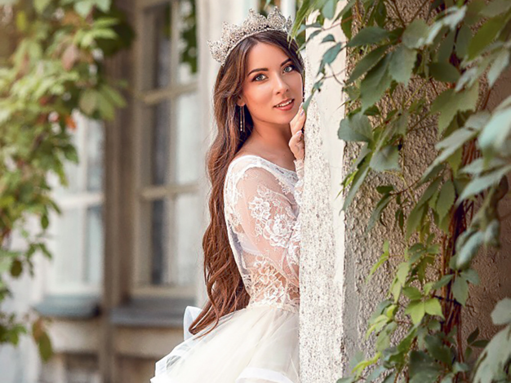 Фото: из личного архива Елены Легковой / На создание одной короны нужно минимум три дня