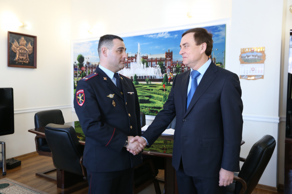 На фото: Лорис Вартанян и Виталий Очкаласов