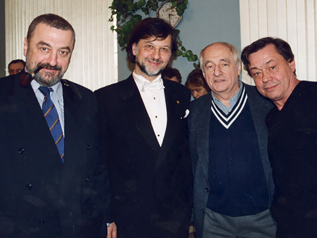 Фото: из личного архива Алексея Рыбникова / После премьеры музыкальной драмы «Оперный дом» с Григорием Гориным, Марком Захаровым и Николаем Караченцовым