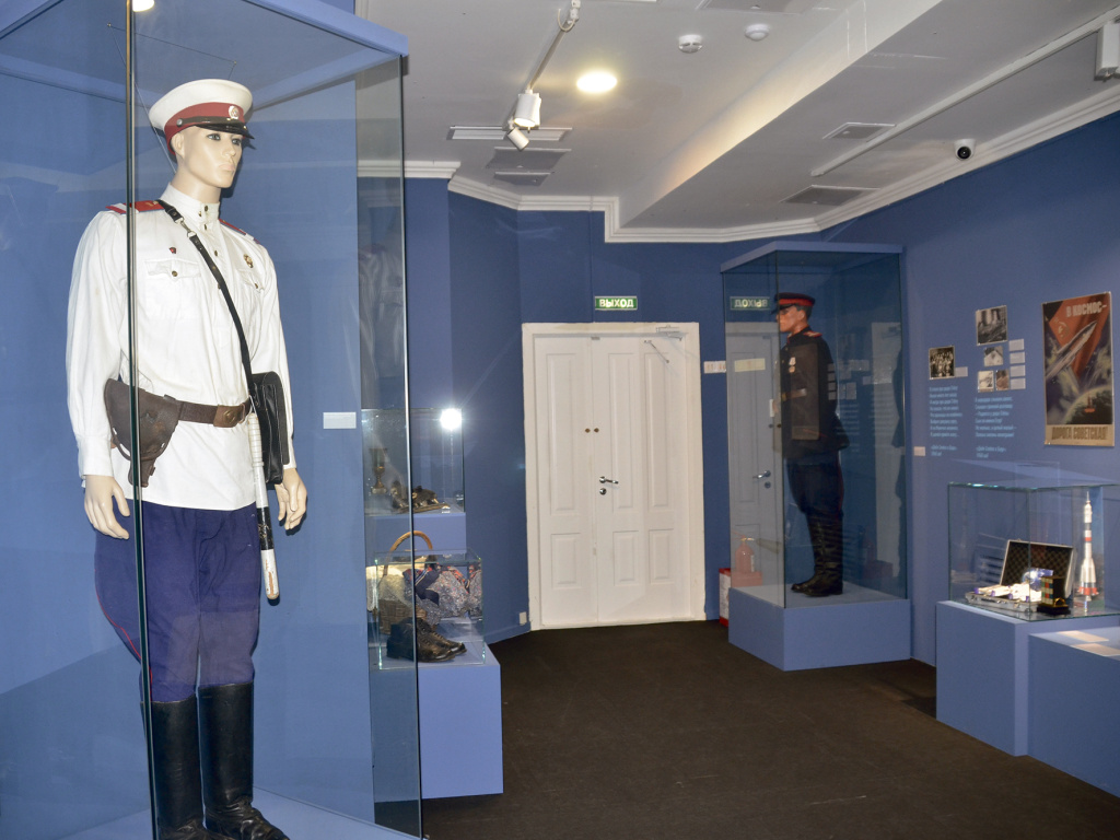 Фото: Инны Афанасьевой / Среди уникальных экспонатов – форма милиционеров 1940-х
