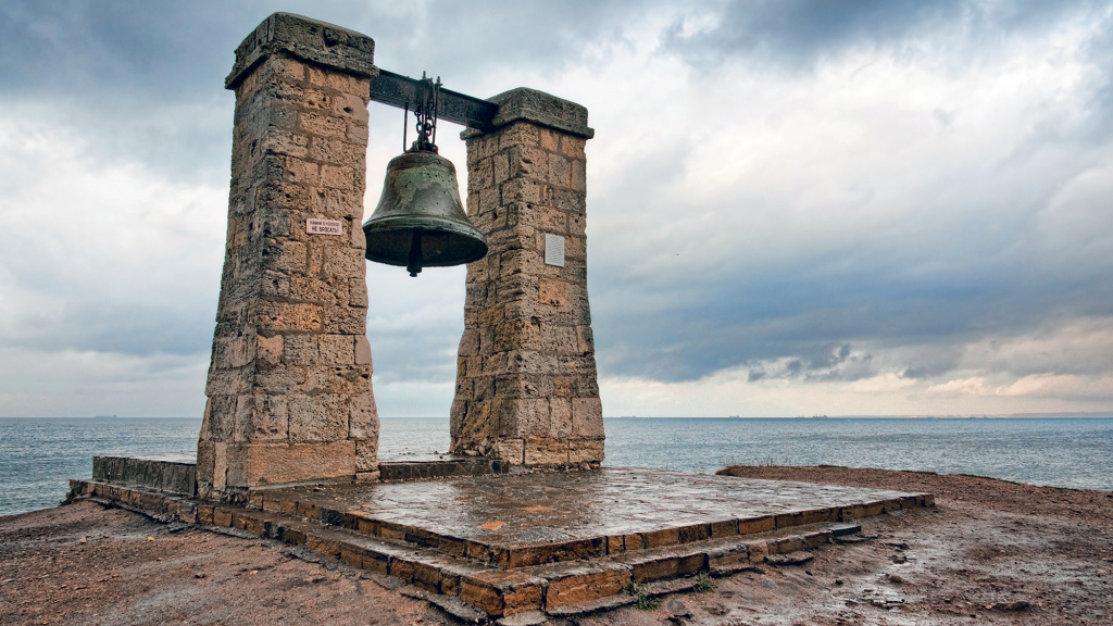 По ком звонит крымский колокол?