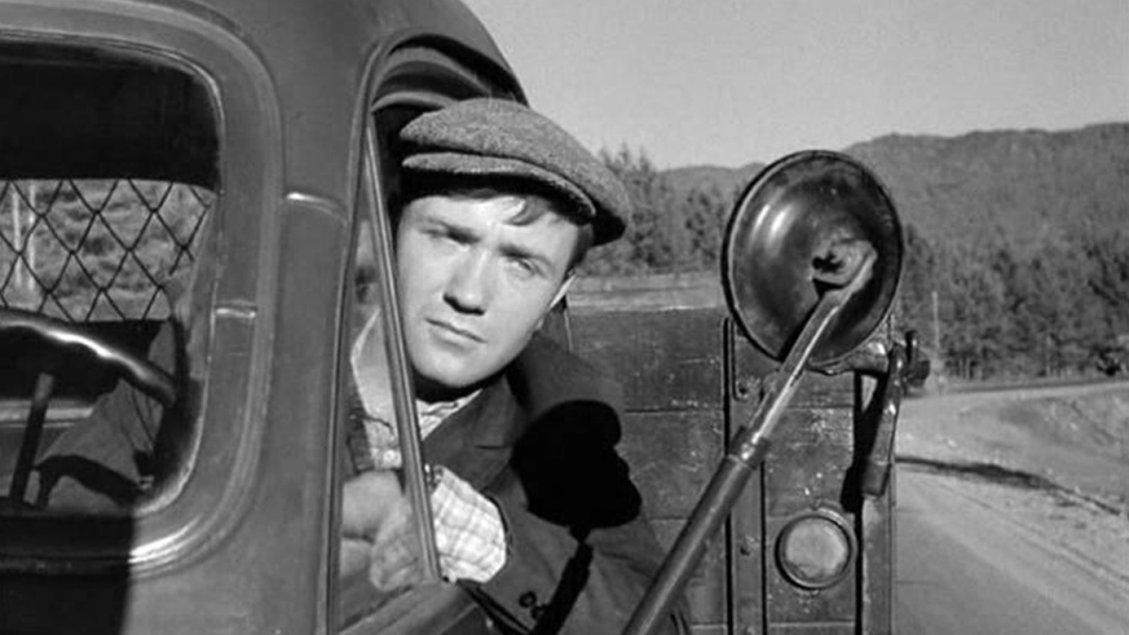 кадр из х/ф «Живёт такой парень»