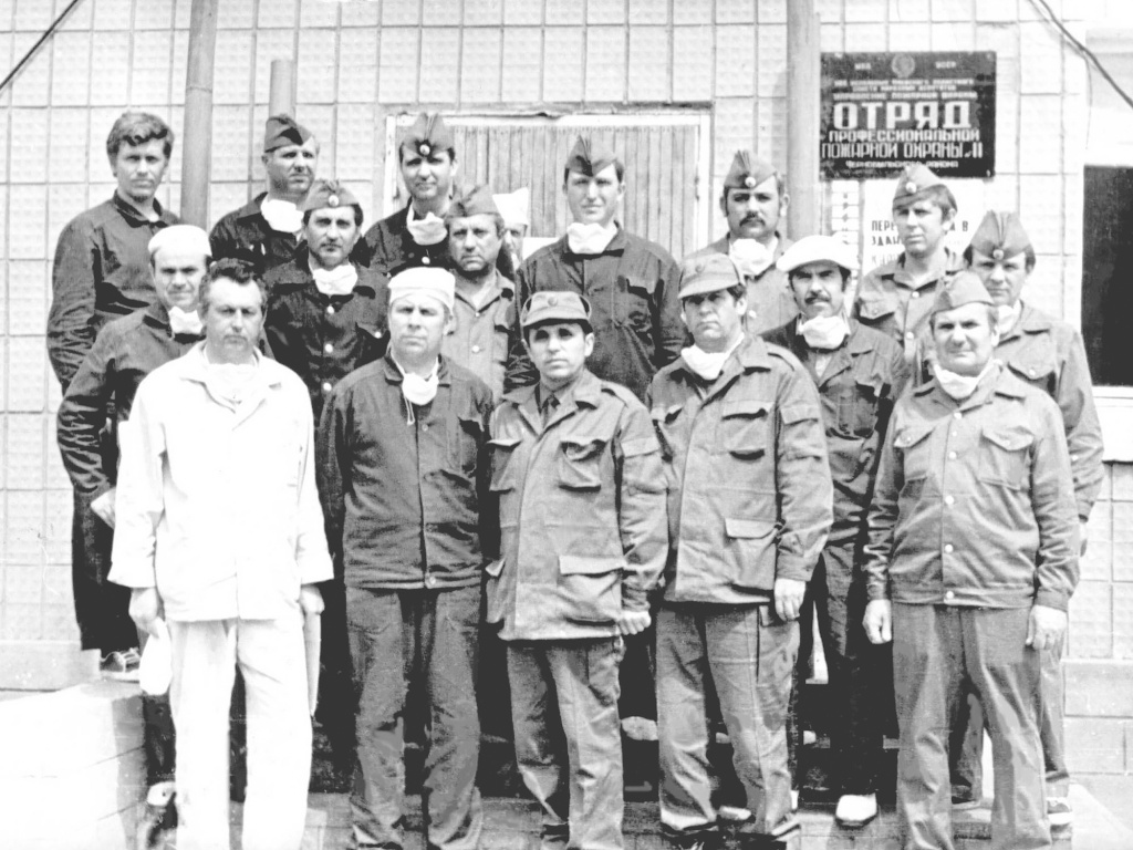 Владимир Максимчук с участниками ликвидации пожара ЧАЭС в ночь на 23 мая 1986 г.