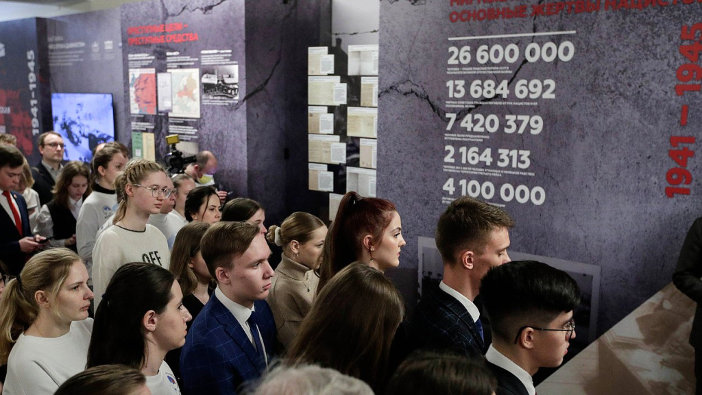 ФОТО: Выставка в Госдуме