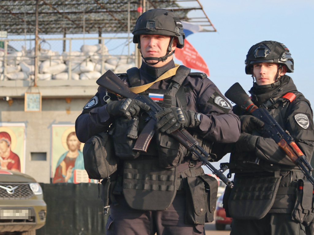 ФОТО: Богдана Пономарёва / Сотрудники полиции несут службу в особых условиях в приграничных регионах и в новых российских субъектах