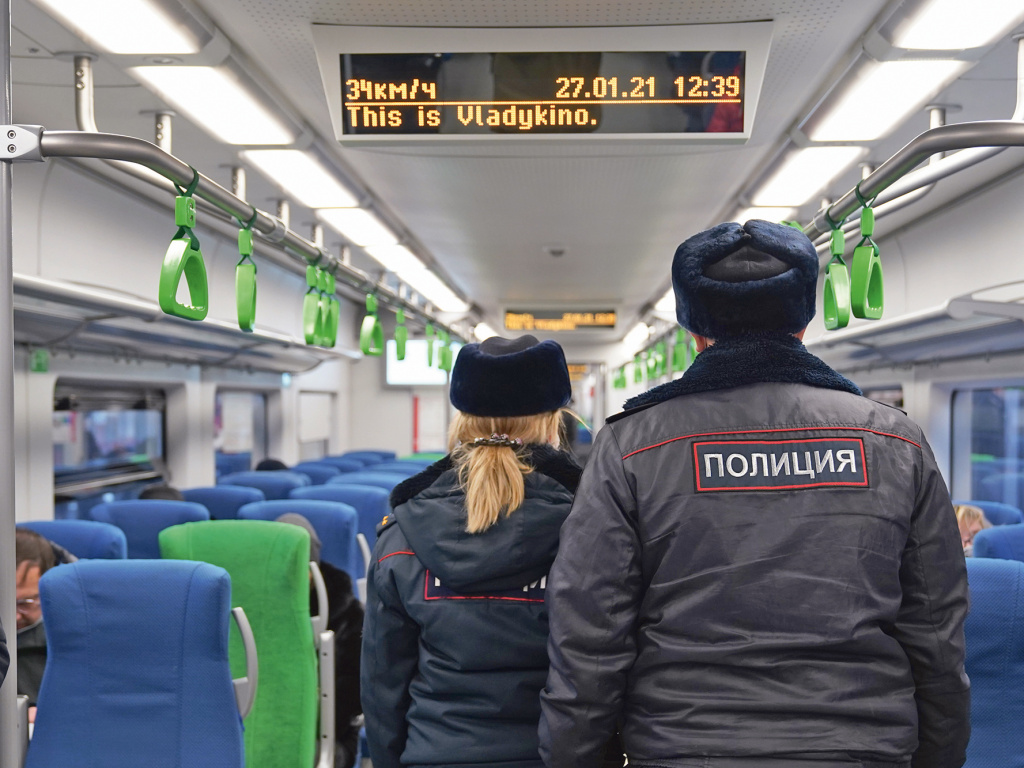 В 2016 году сотрудники транспортной полиции заступили на службу на МЦК