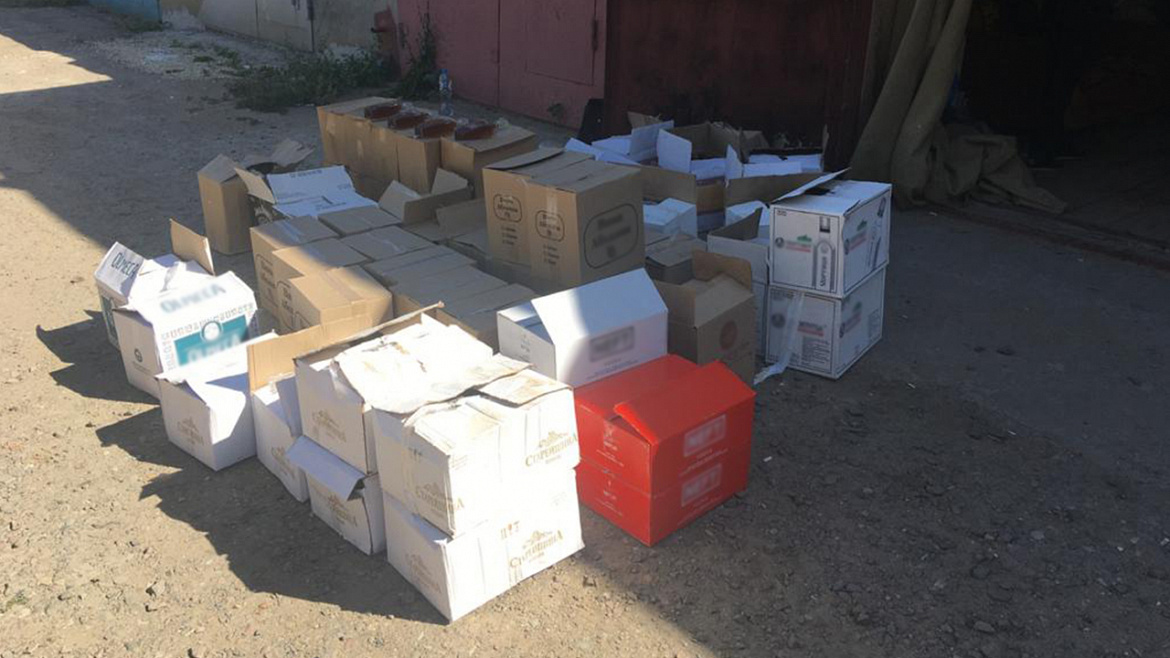 В Тамбове полицейские пресекли реализацию контрафактной алкогольной продукции