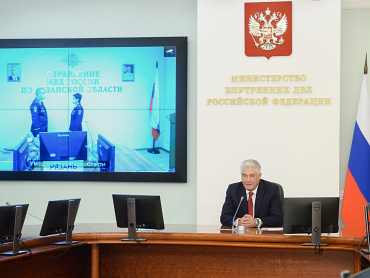 Владимир Колокольцев наградил сотрудников и работников медицинских организаций системы МВД России
