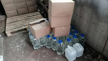 В Красноярском крае из незаконного оборота изъято три тысяч литров нелегального алкоголя