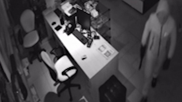 В Тюмени полицейские задержали подозреваемого в краже из четырёх магазинов