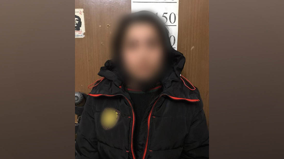 Полицейские Екатеринбурга задержали подозреваемых в краже 400 тысяч рублей у труженицы тыла