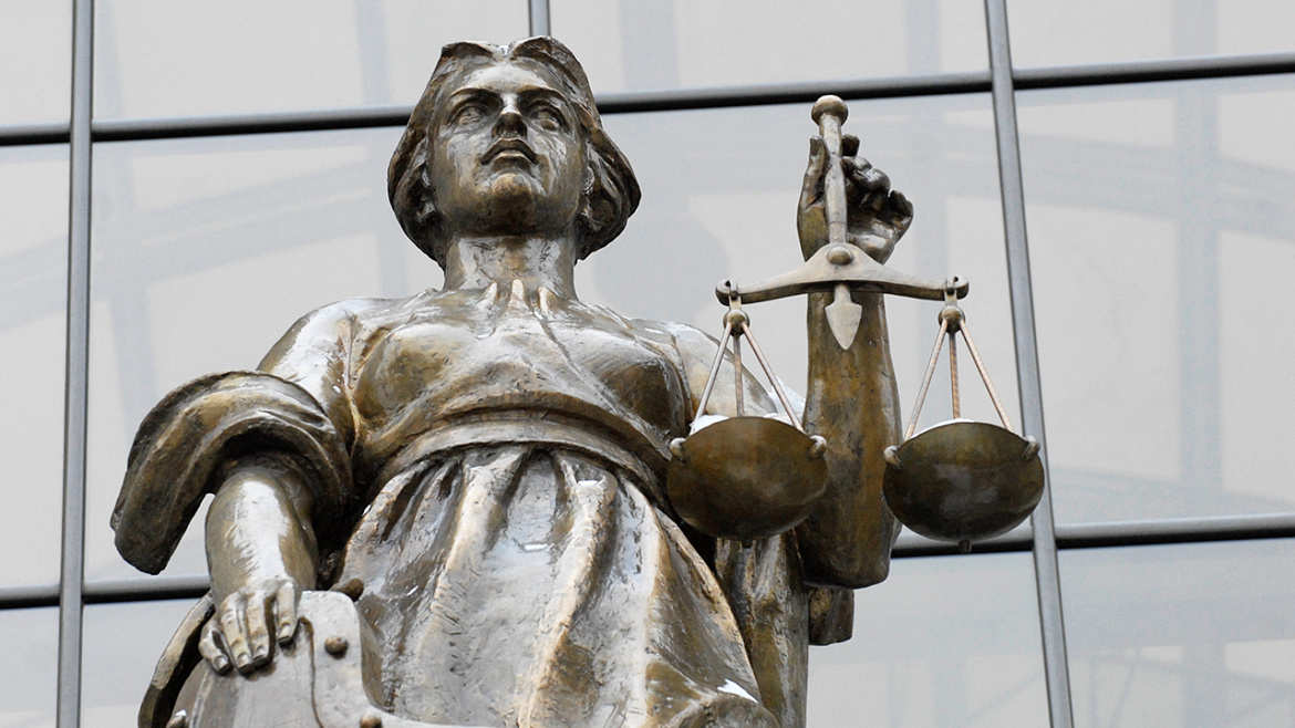 В суд направлено дело о хищении директором пансионата денег со счетов пожилых постояльцев