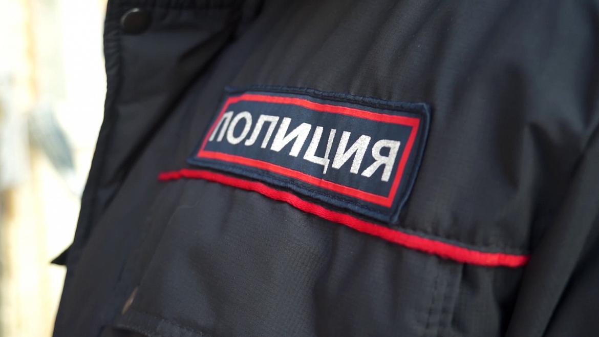 Ярославские полицейские задержали троих подозреваемых в вымогательстве 250 тысяч рублей